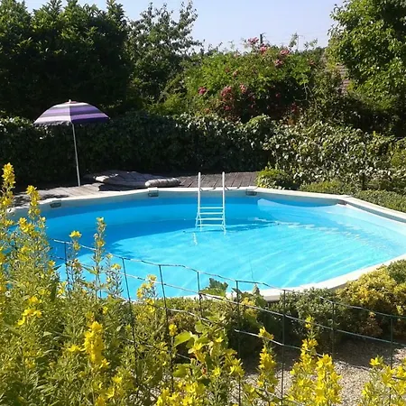 Maison D'hotes Chez Lila Des Bois فندق مبيت وإفطار