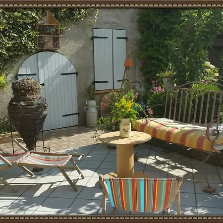 فندق مبيت وإفطار Maison D'hotes Chez Lila Des Bois