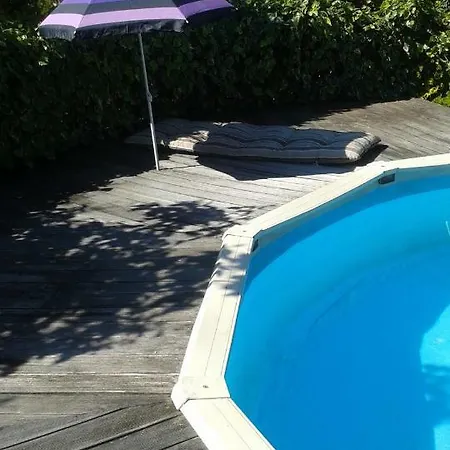 Maison D'hotes Chez Lila Des Bois فندق مبيت وإفطار Nointel (Oise)