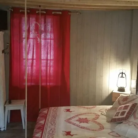 فندق مبيت وإفطار Maison D'hotes Chez Lila Des Bois Nointel (Oise)