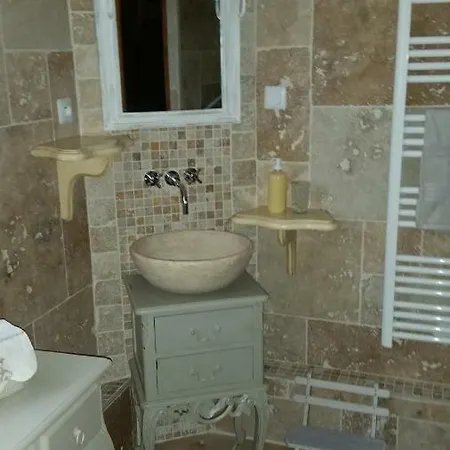 Maison D'hotes Chez Lila Des Bois