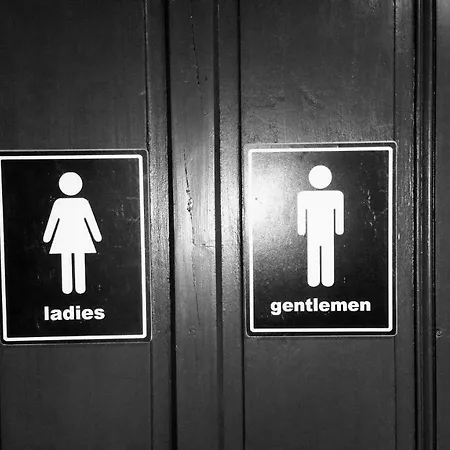 Maison D'hotes Chez Lila Des Bois فندق مبيت وإفطار 3*