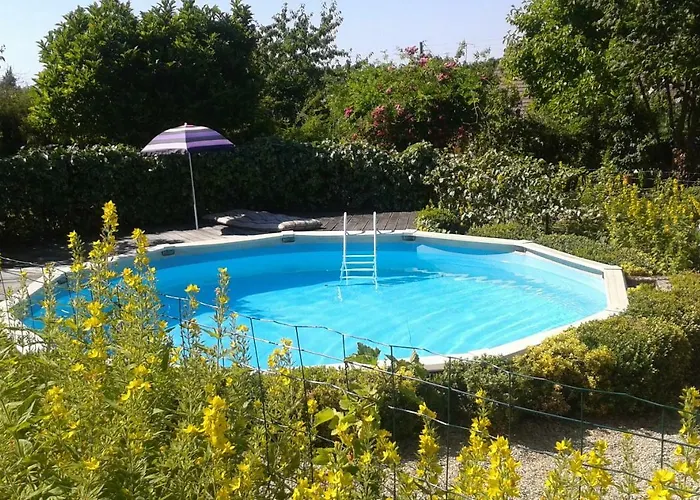 Maison D'hotes Chez Lila Des Bois Bed & Breakfast