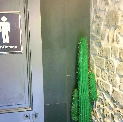 Maison D'hotes Chez Lila Des Bois 3*